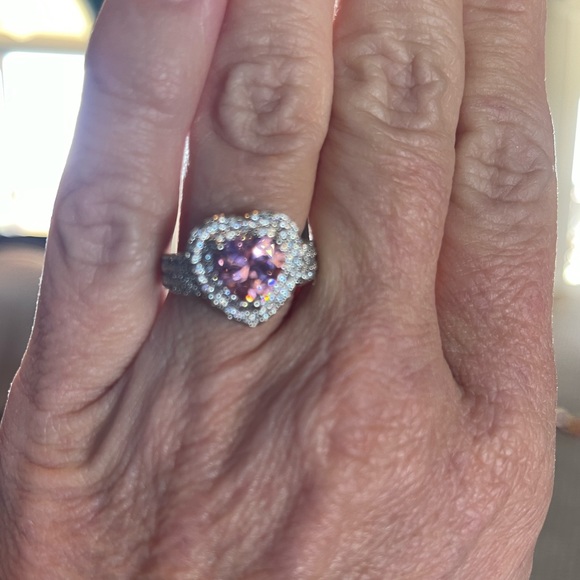 925 Silver Pink Heart Ring - Picture 5 of 9